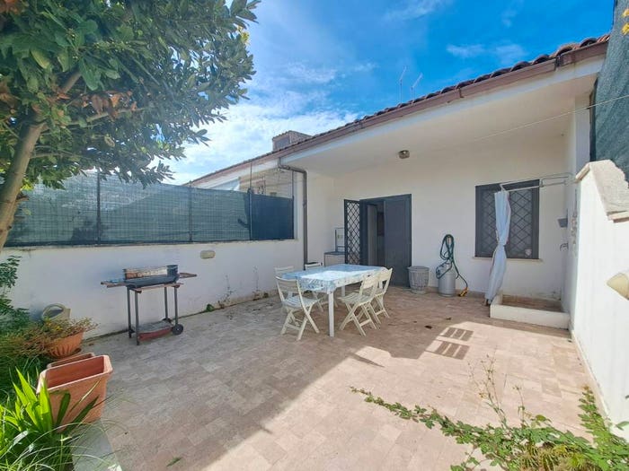 Casa trilocale in vendita in Via Dei Tassi, Tor San Lorenzo Nuova California, Ardea
