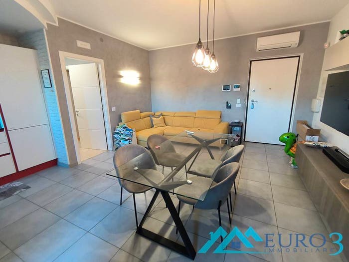 Appartamento con 6 locali in vendita in Via Emidio Baiocchi, Castel di Lama