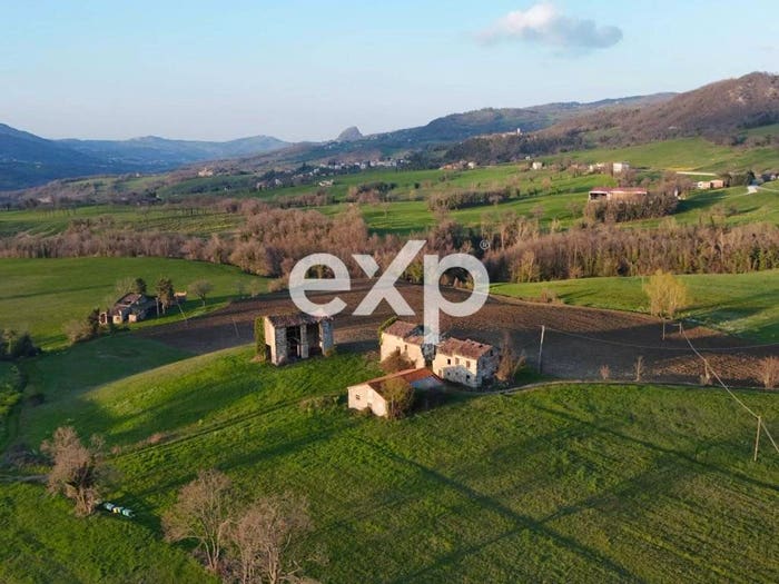 Casa con 6 locali in vendita in Pennabilli, Centro