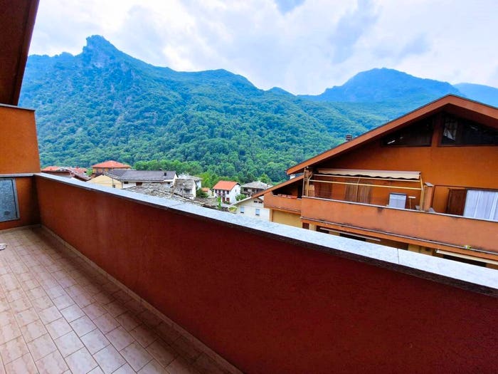 Casa trilocale in vendita in Via Brach Prever, Centro, Cantoira
