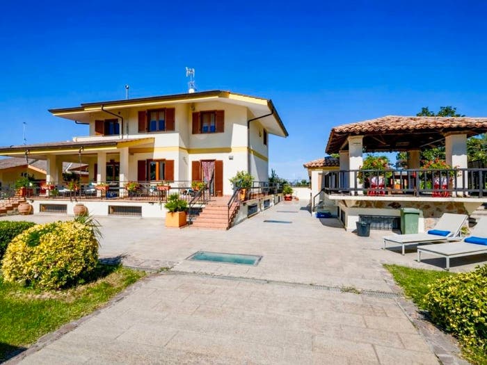 Casa con 6 locali in vendita in Vicolo Prataporci, Frascati