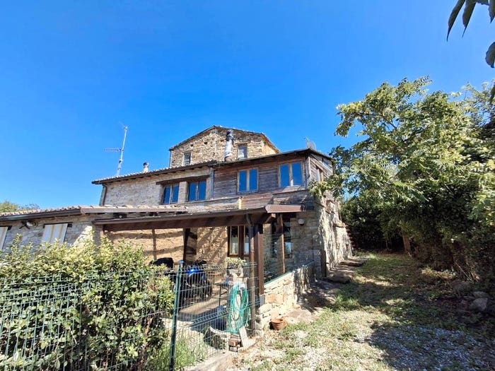 Appartamento con 5 locali in vendita in Località Boscara, Maiolo