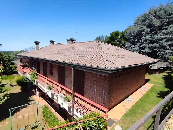 Casa con 6 locali in vendita in Via Stoppani, Centro, Inverigo