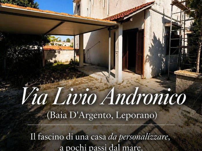 Casa trilocale in vendita in Via Livio Andronico, Leporano Marina, Leporano
