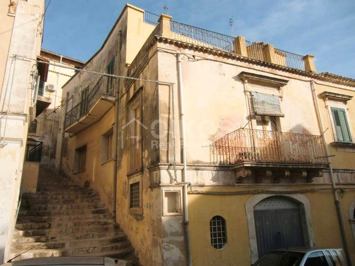 Casa trilocale in vendita in XX settembre, Centro, Noto