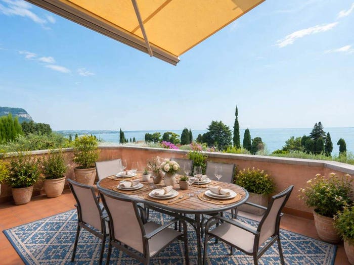 Appartamento trilocale in vendita in Via Guglielmo Marconi, Garda
