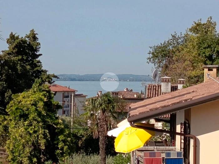 Appartamento trilocale in vendita in Via rocchetti, Centro, Lazise