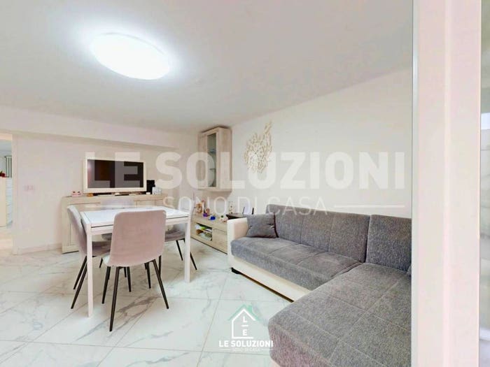 Appartamento trilocale in vendita in Via della Conciliazione, Putignano