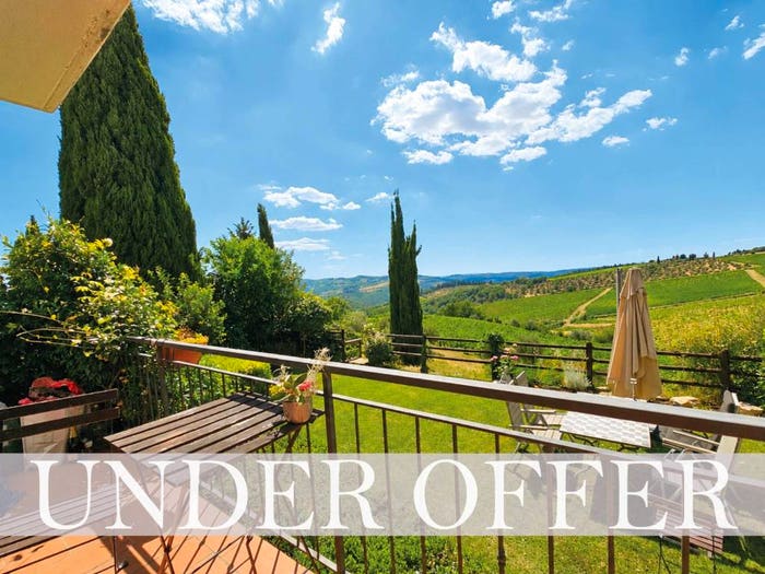 Appartamento con 5 locali in vendita in Piazza Gastone Bucciarelli, Panzano In Chianti, Greve in Chianti
