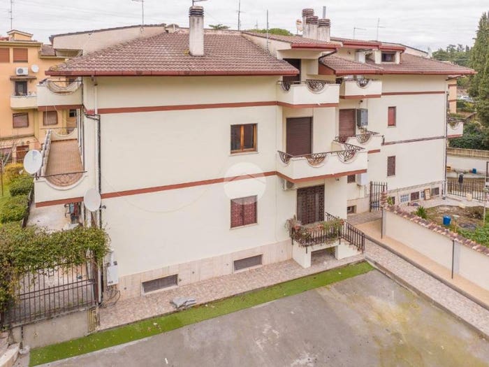 Appartamento quadrilocale in vendita in Via Monte Rosa, Colleverde, Guidonia Montecelio