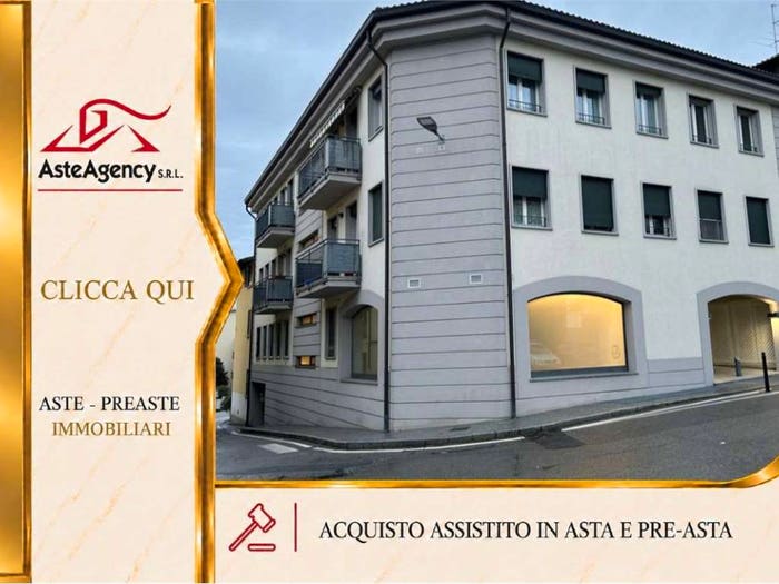 Appartamento trilocale in vendita in Piazza Umberto I, Centro, Figino Serenza