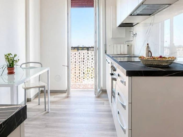 Appartamento bilocale in vendita in Piazza Sire Raul, Casoretto, Milano