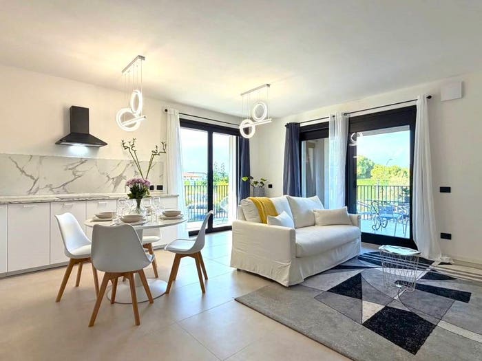 Appartamento trilocale in vendita in Via Bell'Italia, Peschiera del Garda