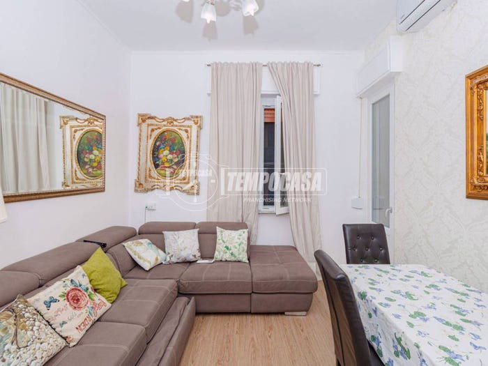 Appartamento bilocale in vendita in Viale Francesco Petrarca A, Ospedale, Vigevano