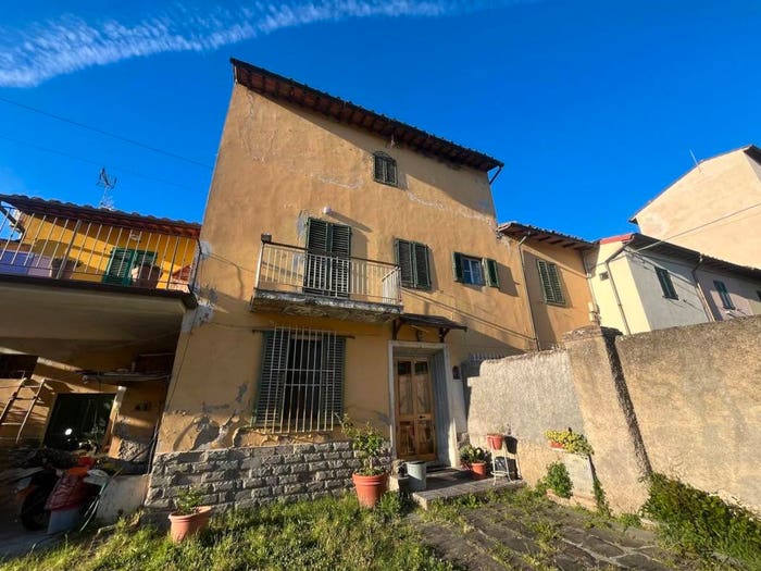 Casa con 6 locali in vendita in Via dei Mori, San Martino San Lorenzo, Campi Bisenzio
