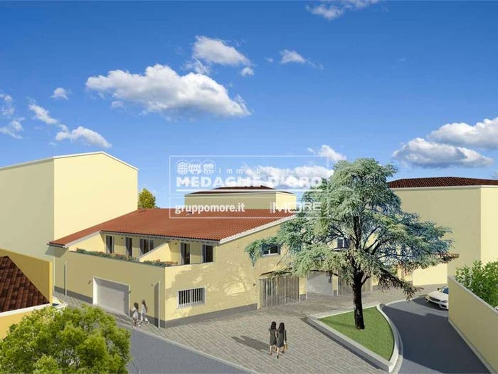Appartamento trilocale in vendita in via osoppo, Sacca Stazione, Modena
