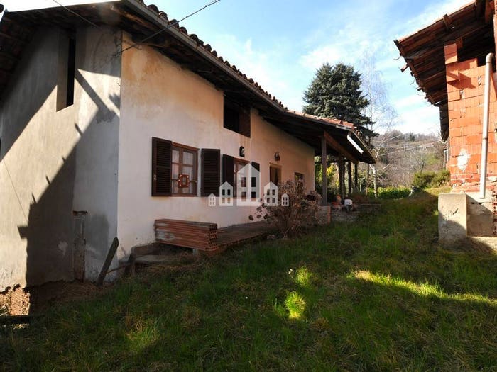 Casa con 5 locali in vendita in Località San Bernardo, Cuorgnè