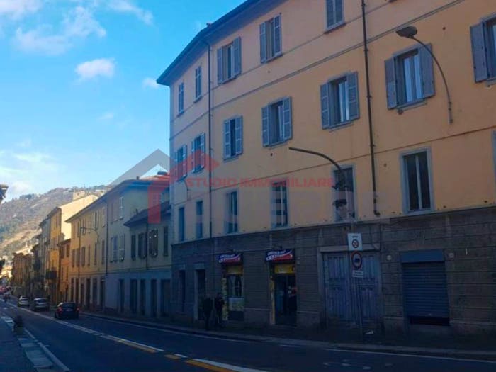 Appartamento bilocale in vendita in Via Milano, Borghi, Como