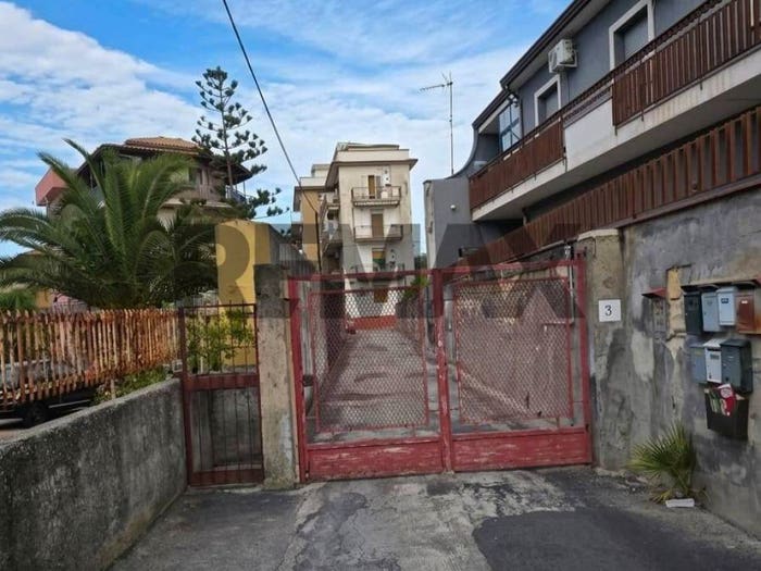 Appartamento trilocale in vendita in Via Macello, San Giovanni Galermo, Catania