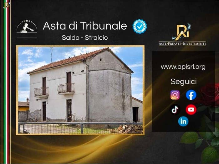 Appartamento con 6 locali in vendita in Contrada Torremando, Ariano Irpino