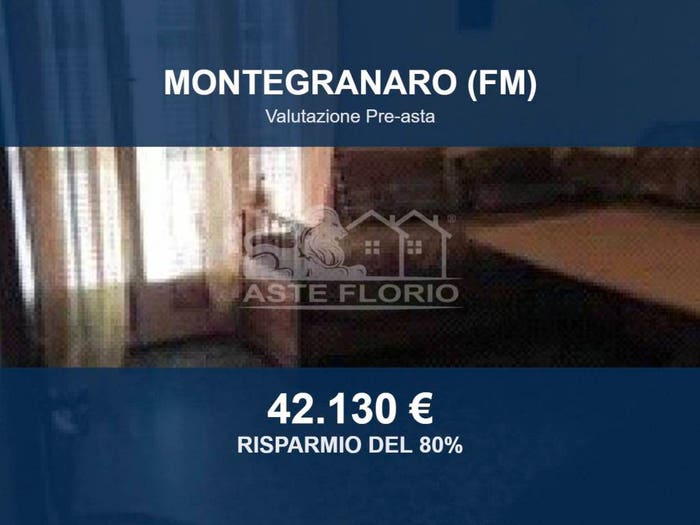 Casa con 6 locali in vendita in Via Castelfidardo, Centro, Montegranaro