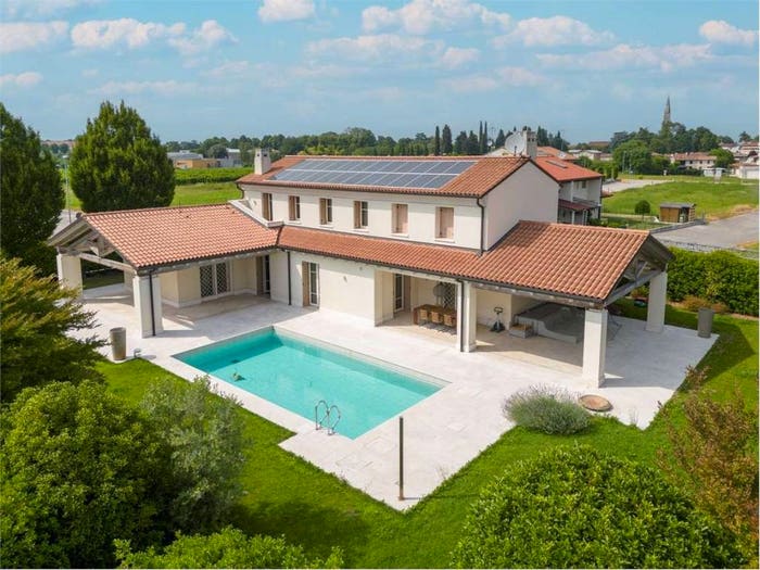 Casa con 6 locali in vendita in Vazzola