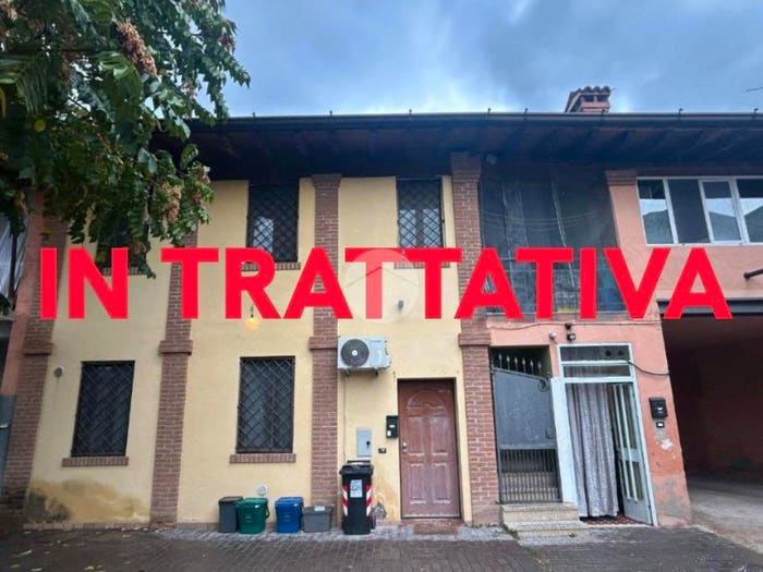 Appartamento trilocale in vendita in Via Trento, Bornato, Cazzago San Martino