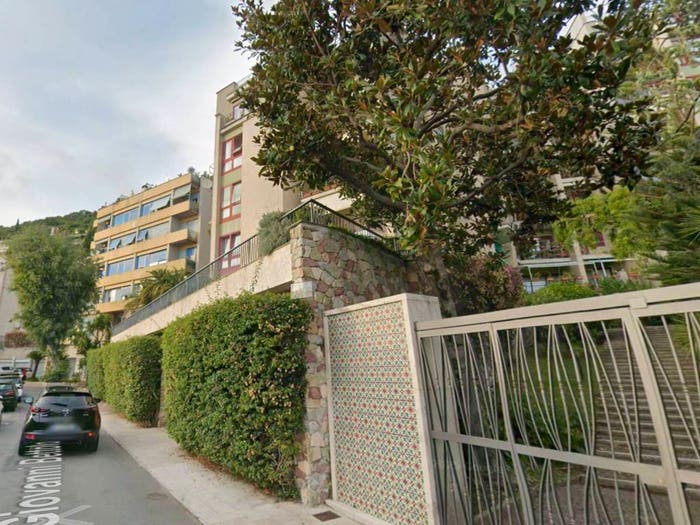 Appartamento quadrilocale in vendita in Via Giovanni Bettolo, Quinto, Genova