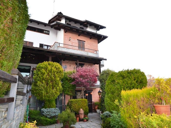 Casa con 6 locali in vendita in Frazione Cappio, Strona
