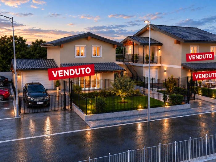 Appartamento quadrilocale in vendita in Via Giacomo Leopardi, Centro, Arona
