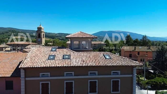 Appartamento trilocale in vendita in Viale Giacomo Matteotti, Palazzo Petrignano, Assisi