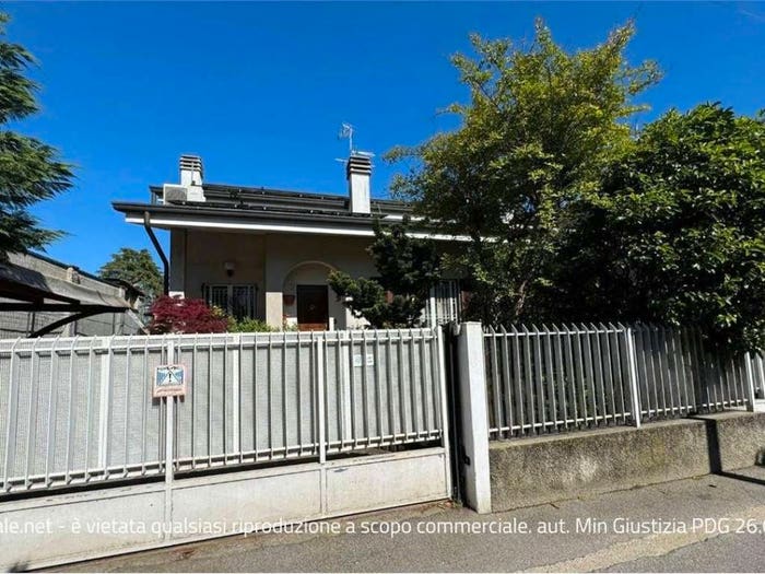 Appartamento con 6 locali in vendita in Via Cesare Lombroso, Cassina Amata, Paderno Dugnano