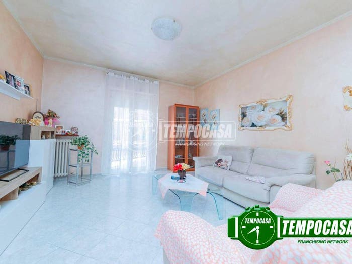 Appartamento trilocale in vendita in Via Erasmo Malvicini, Via Colombo, Piacenza