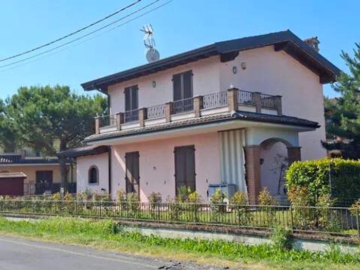 Casa con 5 locali in vendita in Via San Saluto, Centro, Broni