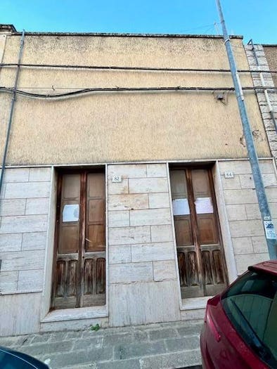 Casa trilocale in vendita in Via Trieste, Lequile