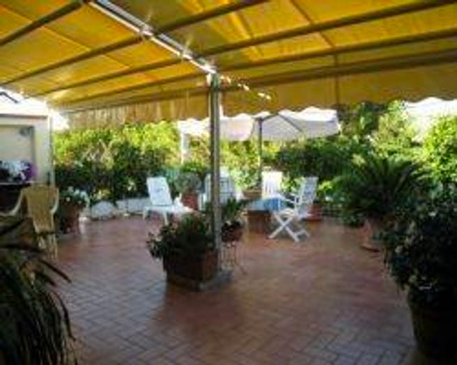 Appartamento con 6 locali in vendita in Camaiore Paese, Camaiore
