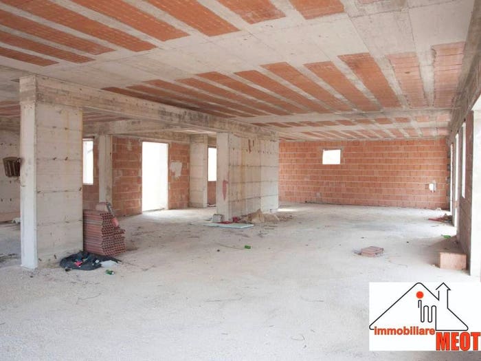 Appartamento con 5 locali in vendita in Corso Vittorio Emanuele Ii, Emanuele II C Colombo Morelli e Silvati, Avellino