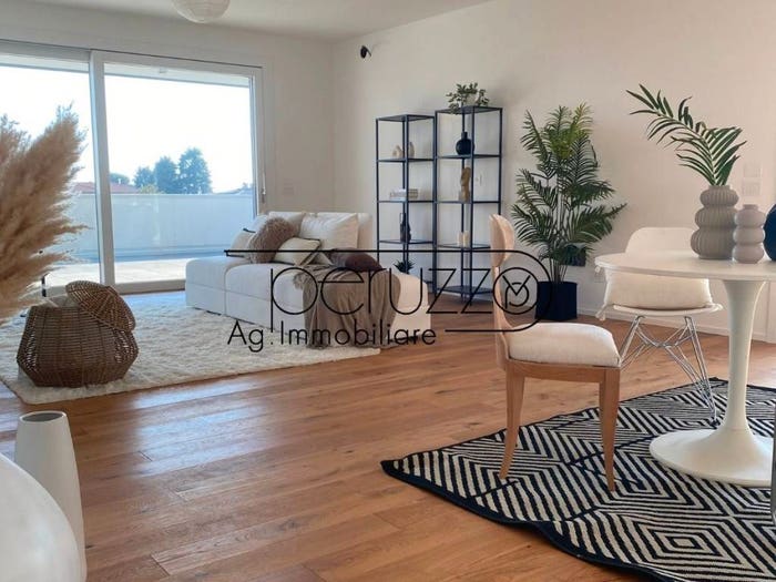 Casa con 6 locali in vendita in Centro, Bassano del Grappa