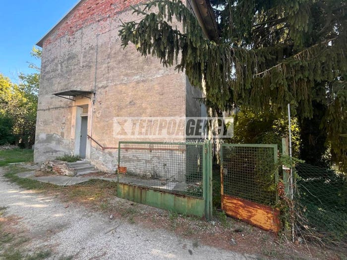 Casa quadrilocale in vendita in Via Salara, Castiglione Villa Inferno Montaletto, Cervia