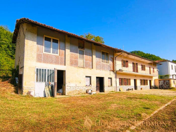 Casa con 6 locali in vendita in San Rocco, Paroldo