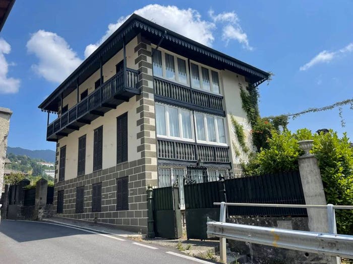 Appartamento con 6 locali in vendita in Frazione Versino, Centro, Viù