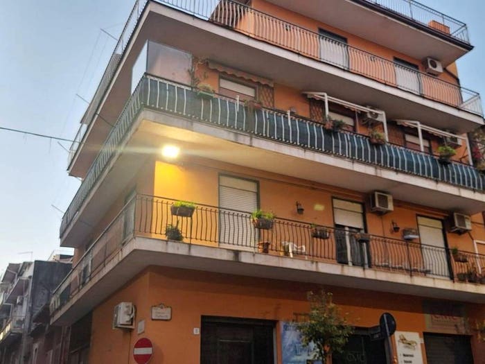 Appartamento quadrilocale in vendita in Via dei Mille, Centro, Misterbianco