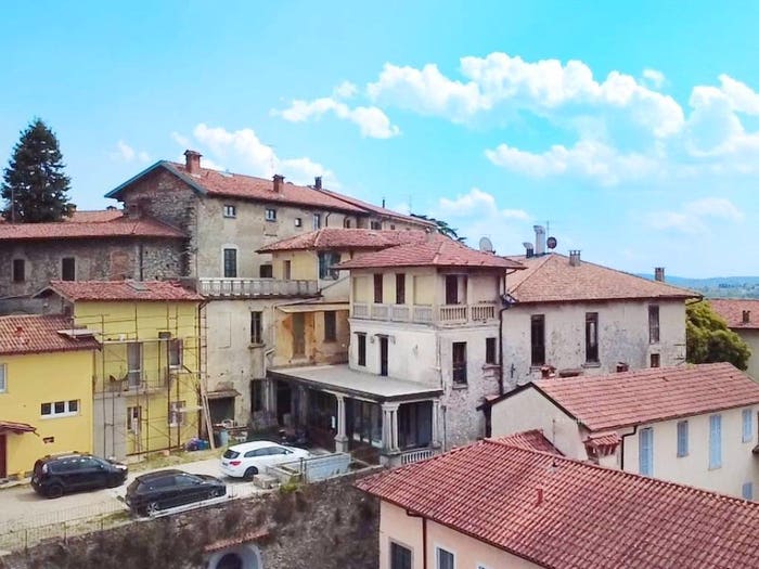 Appartamento con 6 locali in vendita in Via Domenico Adamoli, Centro, Besozzo