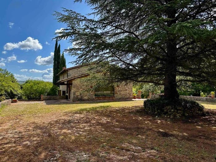 Casa con 6 locali in vendita in Badesse, Monteriggioni