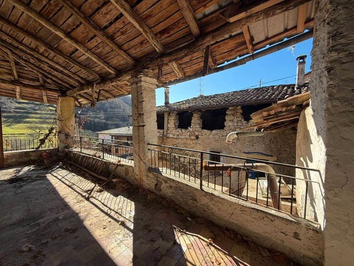 Casa quadrilocale in vendita in Via Villanova, Centro, Adrara San Martino