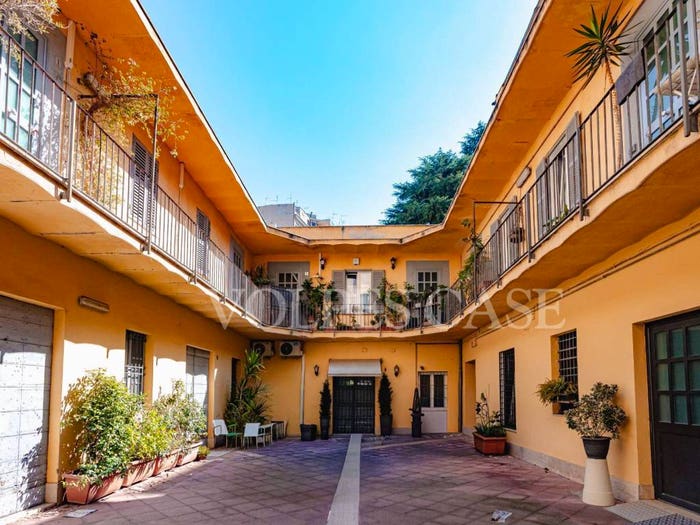 Appartamento con 6 locali in vendita in VIA APPIA NUOVA, Re di Roma, Roma