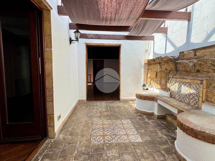 Appartamento quadrilocale in vendita in Via del Fervore, Politeama Ruggiero Settimo, Palermo