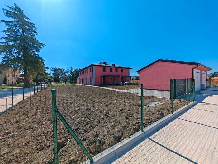 Casa quadrilocale in vendita in Centro, Castel San Pietro Terme