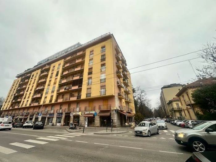 Appartamento con 6 locali in vendita in Via Casine, Montecreto