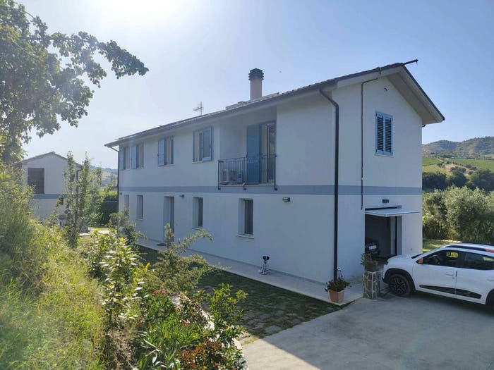 Casa con 6 locali in vendita in Contrada Sant'Angelo, Acquaviva Picena